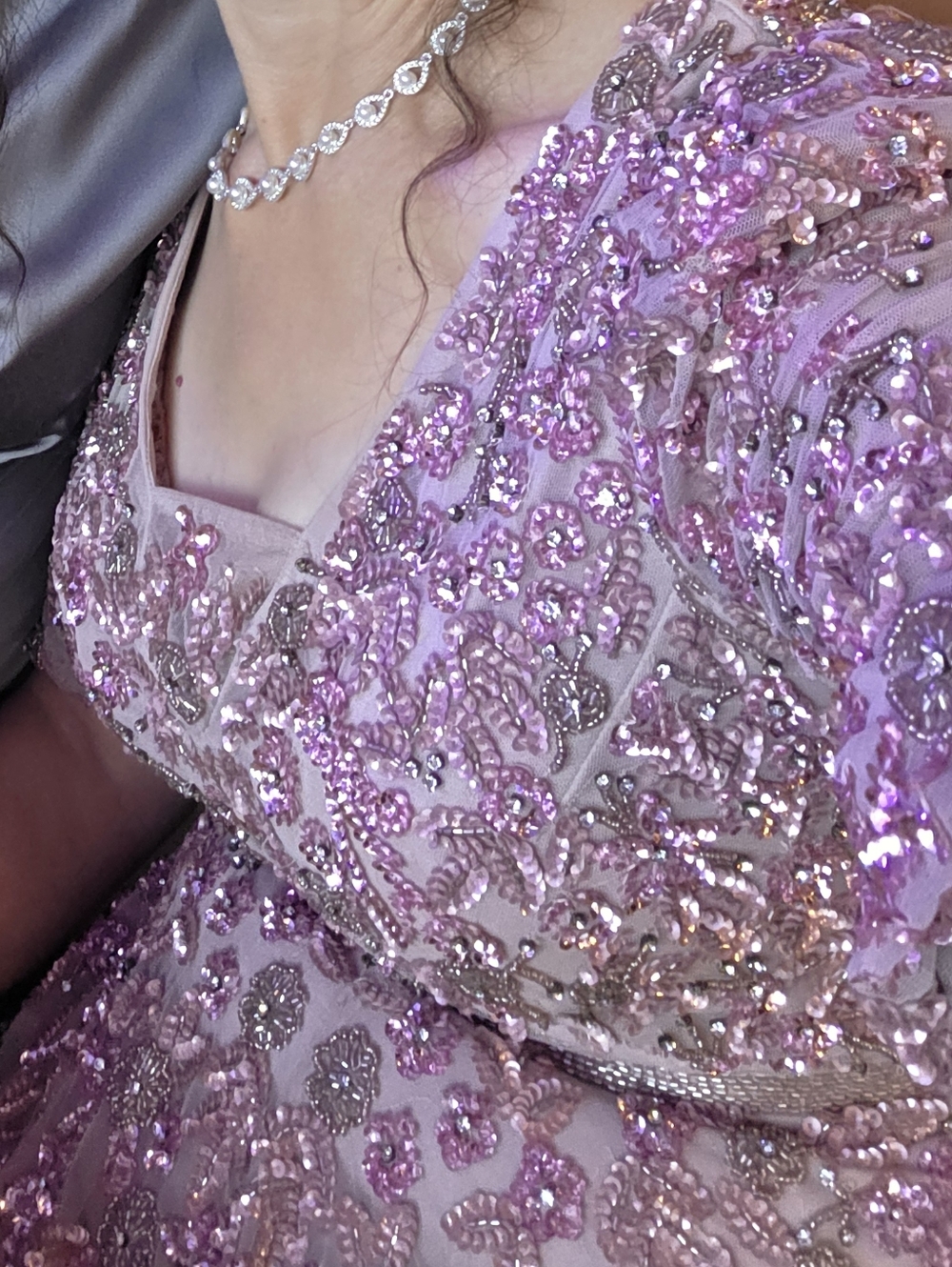 Mac Duggal Rose-Pink Size 6 Style: 5497 Embellished V-Neck Evening Gown - Picture 5 of 8